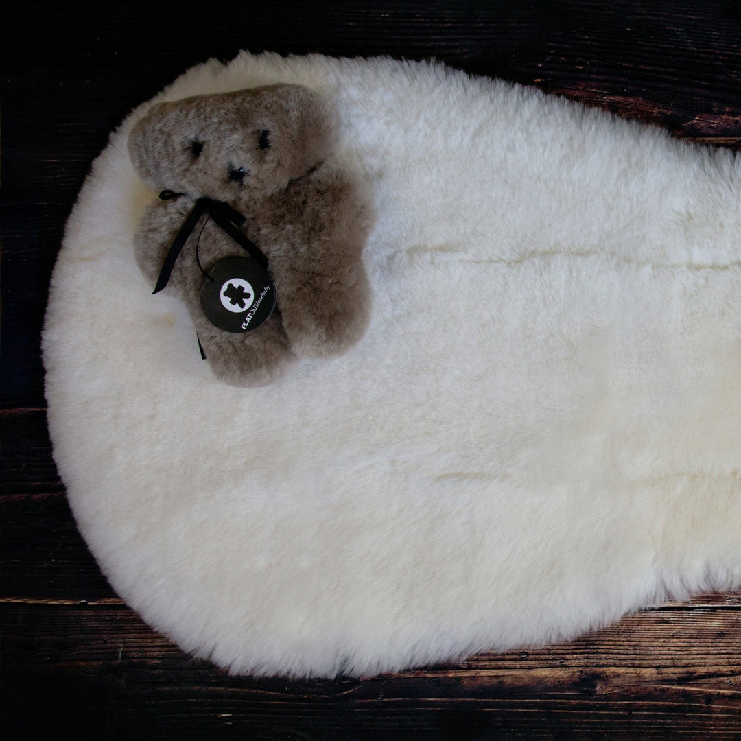 FLATOUT Sheepskin Bear on Milk Buggy Liner