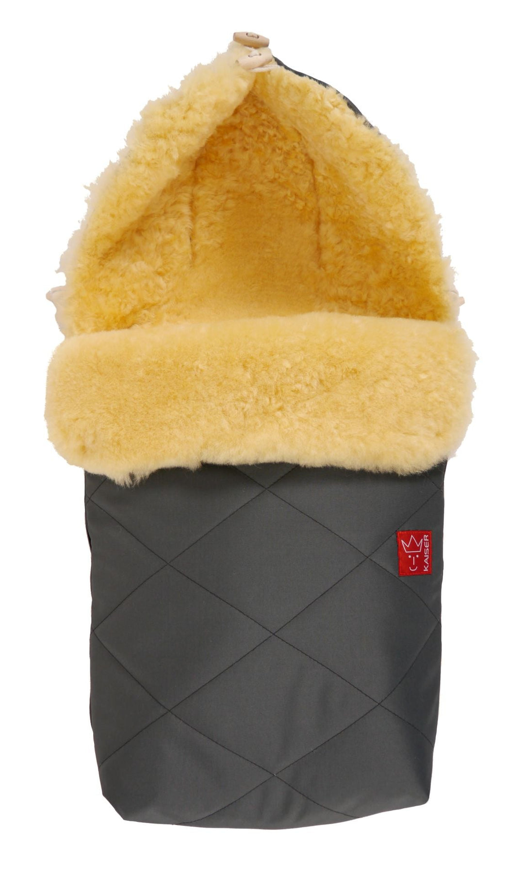 Footmuff lined with sheepskin